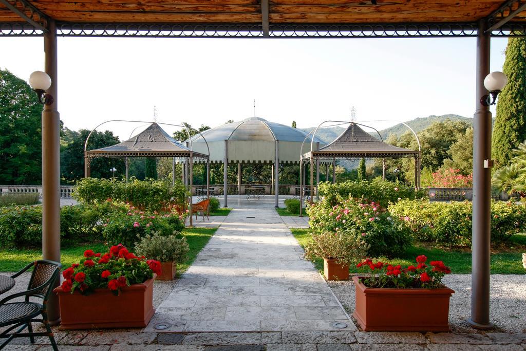 Park Hotel Villa Potenziani Rieti Dış mekan fotoğraf